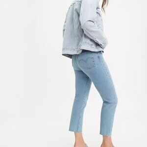 Levi's Wedgie Straight Jeans | Size 24 | Medium Wash | Timeless Denim Classic